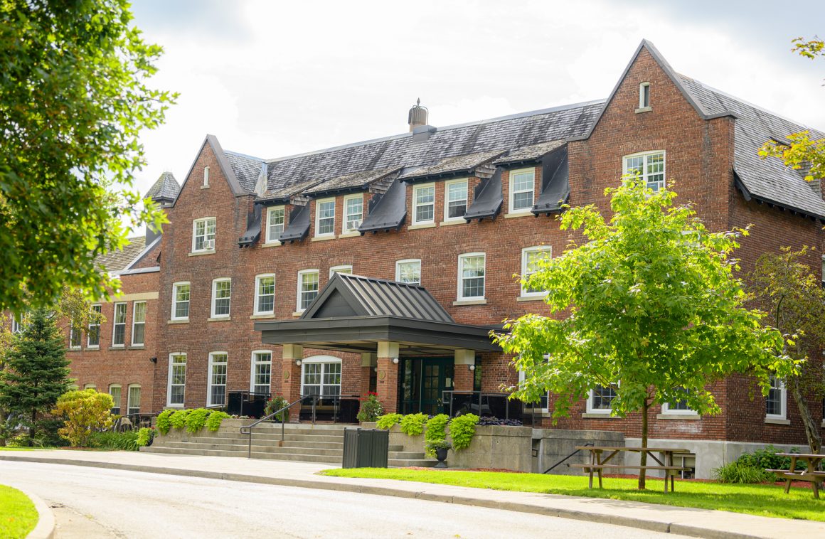 frontofschool000 School Closed until April 5